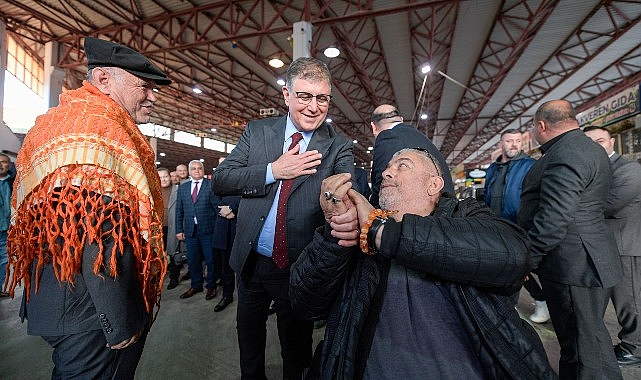 Başkan Cemil Tugay canlı yayında açıkladı  İzmir Büyükşehir Belediyesi ramazanda destek ve dayanışmayı büyütüyor