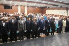 İZMİR’DE TARİHİ BULUŞMA: KARABAĞ ZAFERİ’NDEN ZENGEZUR HAYALİNE TÜRK DÜNYASI TEK YÜREK