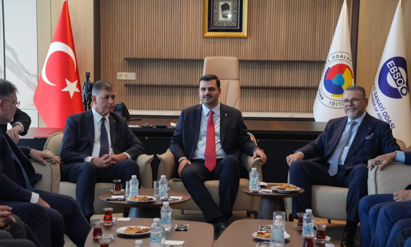 VAKİT İZMİR VAKTİ
