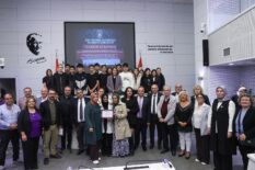 BUCA’DA “KENTLER, DERTLER VE BAĞIMLILIK” PANELİ